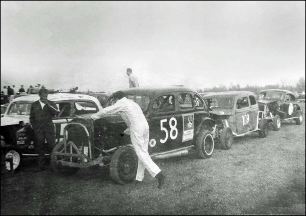 Flamboro Speedway 1967, Eugene Morgan #45 , Gerald Frankum #58 ,Don Johnstone #109 and Al Bowman #75. Courtesy of Randy Spencer.